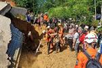 Tim Gabungan Temukan Tiga Korban Tanah Longsor di Garut