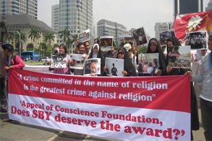 World  Stateman Award untuk SBY Melukai Rakyat