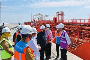 Jokowi Resmikan Pelabuhan Kijing, Terbesar di Kalimantan