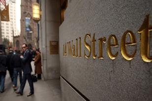 Wall Street Jatuh Setelah Risalah Pertemuan Fed Dirilis