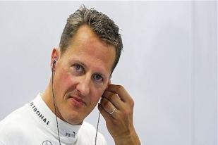 Michael Schumacher Jalani Terapi Otot