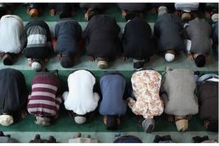 Survei: 90 Persen Muslim Inggris Cocok dengan Nilai-nilai Barat
