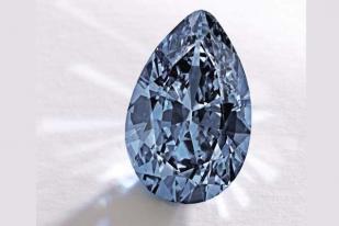 Lelang Berlian Biru Cetak Rekor Dunia
