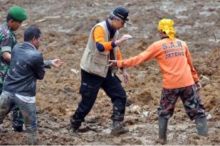 BNPB: 248 Meninggal Akibat Bencana Longsor 2014