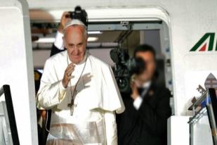 Paus Fransiskus: Siapakah Saya Sehingga Harus Menghakimi Gay?