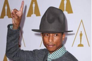 Pharrell Williams Dinobatkan Jadi Ikon Mode
