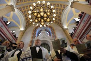 Sinagoga Turki Dibuka, Yahudi dan Muslim Buka Puasa Bersama
