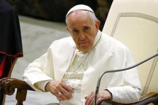 Paus Minta Tiap Paroki Menampung Satu Keluarga Imigran