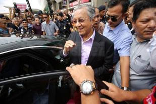 Mahathir: Silakan Polisi Tangkap Saya!