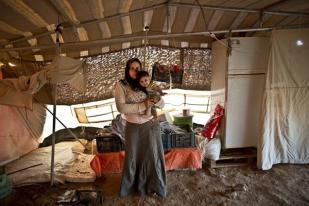 Pengungsi Suriah di Lebanon Mulai Program Keluarga Berencana