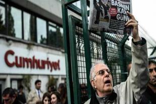 Turki Tangkap Dua Wartawan Senior