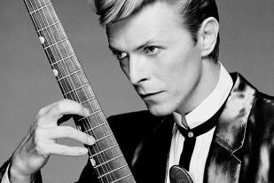 18 Bulan Lawan Kanker, Musikus David Bowie Meninggal