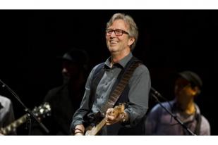 Eric Clapton Sulit Main Gitar karena Kerusakan Sistem Saraf