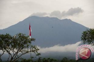 BPBD Bali Imbau Masyarakat Tenang Hadapi Erupsi Gunung Agung