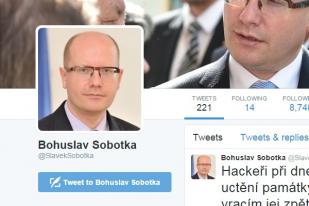 Akun Twitter PM Ceko Diretas dan Dibanjiri Pesan Antiimigran