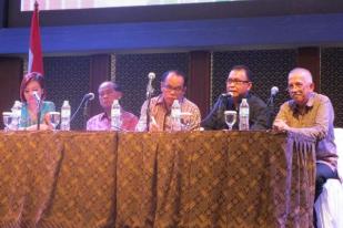 Diskusi Publik Mencari Ketua Baru PGI 2014-2019