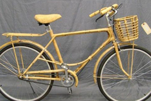 Orang Jerman Membuat Sepeda Bambu