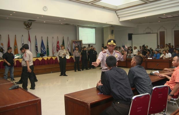 Polda Metro Jaya Gelar Simulasi Penanganan Keamanan di KPU