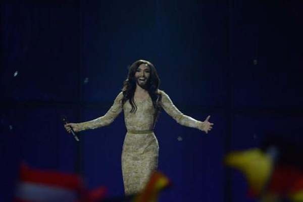 Waria Berjanggut Menangkan Kontes Lagu Eurovision