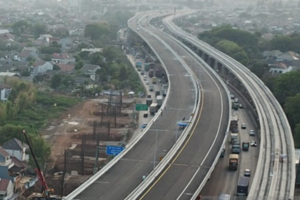 Menyongsong Jembatan Terpanjang Tol Jakarta Cikampek