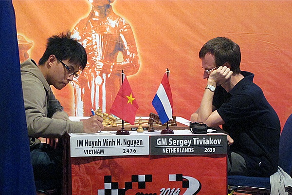  Sergei Tiviakov Juarai GM Tournament Japfa Chess 2014