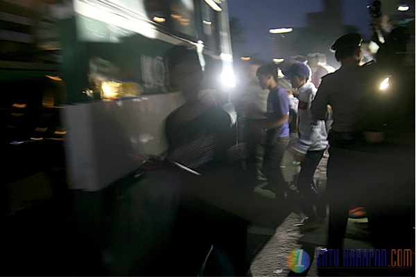 Polisi Amankan 5 Pendemo di Gedung KPK