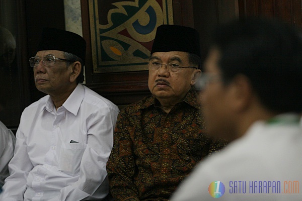 Ribuan Umat Muslim Gelar Dzikir untuk Jokowi JK