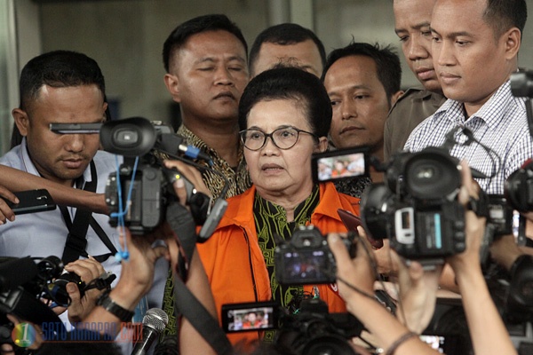 Mantan Menkes Siti Fadilah Supari Ditahan KPK