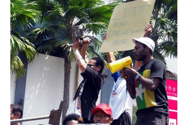 Sumur Mengering, Warga Demo Pepe di Hotel Fave Yogyakarta