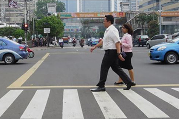 Tingkatkan Keselamatan Lalu Lintas Dengan Memaksimalkan Fungsi Zebra Cross