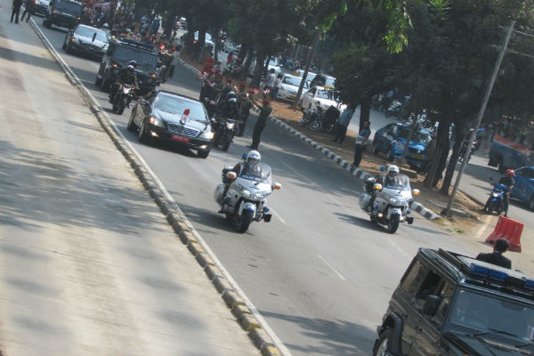 Sepanjang Jalan Semanggi-Thamrin Dipenuhi Spanduk Jokowi-JK