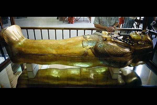 Hasil Otopsi Firaun Tutankhamun Ungkap Kematiannya