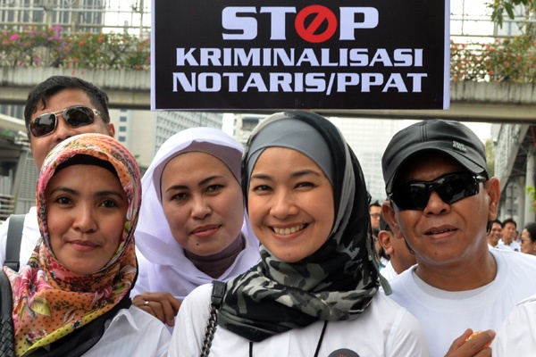 Aksi Stop Kriminalisasi Notaris
