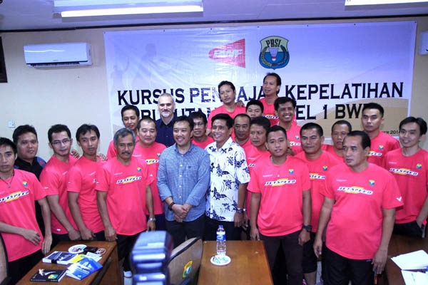    Menpora Baru Nasihati Pebulu Tangkis, SEA Games 2015 Sudah Dekat