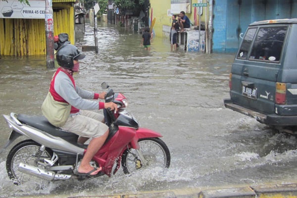 MayBank Beri Penangguhan Cicilan Pinjaman Korban Banjir Malaysia