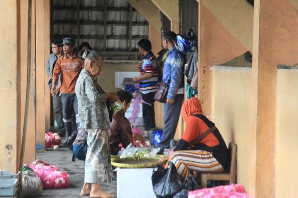 Mengintip Kehidupan Perempuan di Pasar Beringharjo