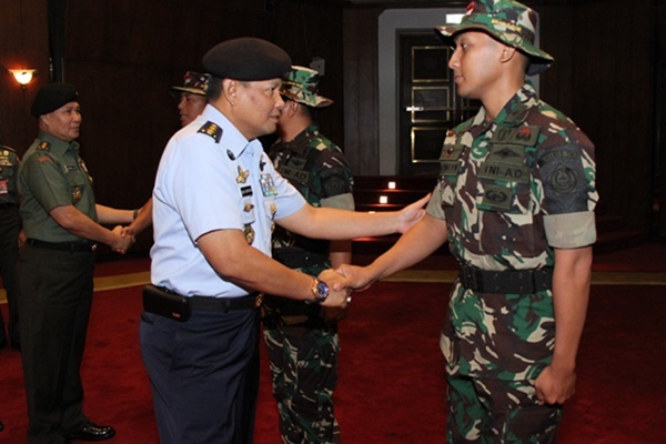 Kasum TNI Berangkatkan Kontingen Lomba Tembak Internasional