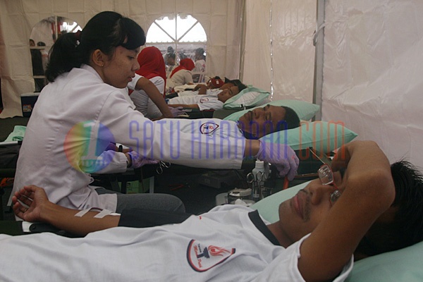 Aksi Donor Darah Serentak di 25 Kota di Indonesia