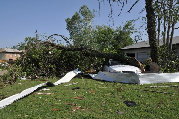 Badai Tornado Terjang Oklahoma