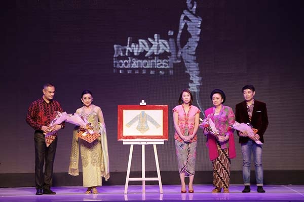 Kebaya Meriahkan Pembukaan Fashion Festival JFFF 2015