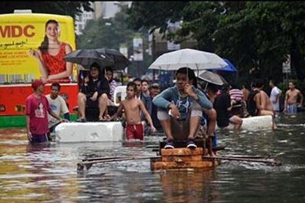 Manila Lumpuh Dilanda Banjir