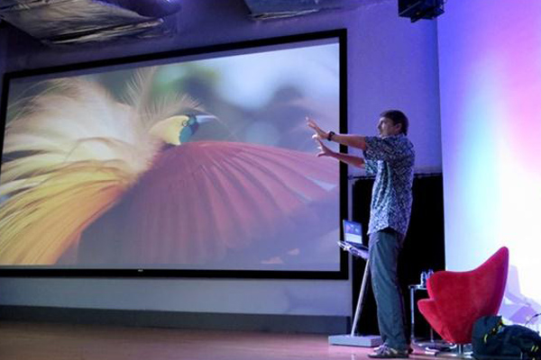 Ke Jakarta, Tim Laman Berbagi Pengalaman Mengabadikan Burung Khas Papua