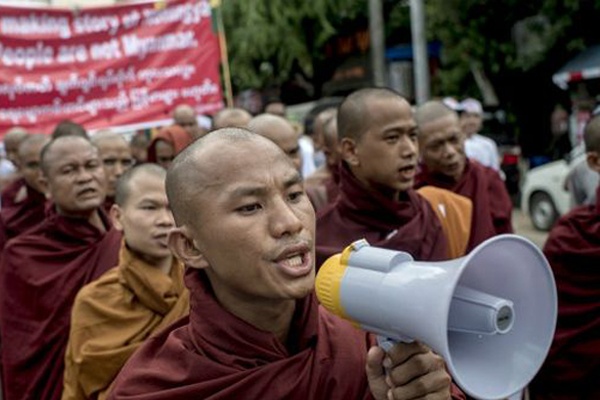 Warga Myanmar Khawatir Penyebaran Sentimen Anti Muslim