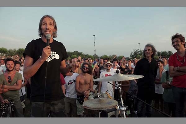 1.000 Rocker Bujuk Foo Fighters Lewat Video untuk Konser 