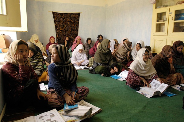 Mengintip Perempuan Afganistan di Tengah Konflik