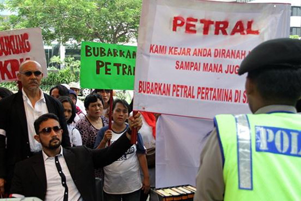 Demo di KPK Tuntut Bongkar Kejanggalan di PETRAL