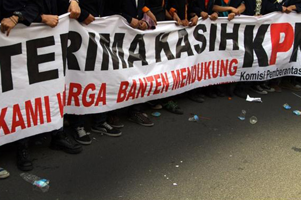 Demo Tuntut Gubernur Banten Segera Diadili