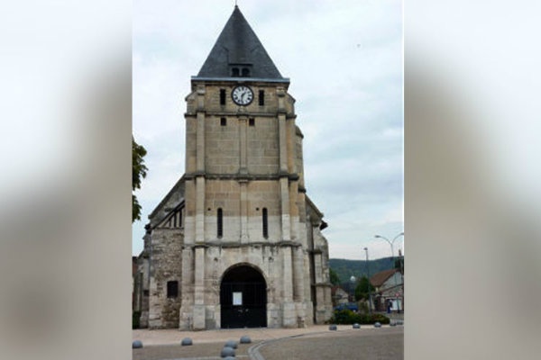 Dua Pria Bersenjata Sandera Warga di Gereja Prancis