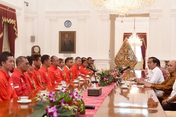 Jokowi Sambut Atlet Peraih Medali Olimpiade di Istana