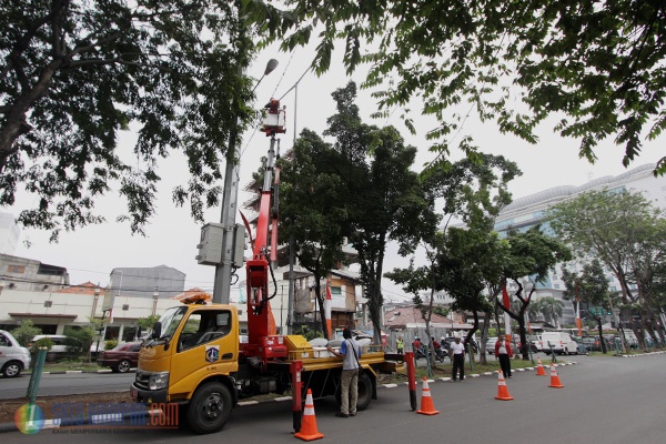 Perawatan Fasilitas Publik Lampu Jalanan di Jakarta Pusat